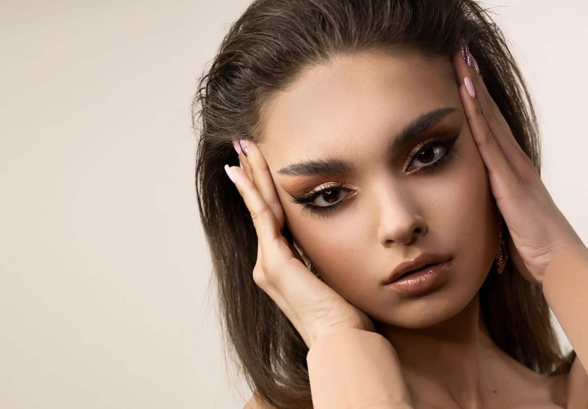 How To Get Straight Eyebrows